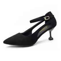 마켓A 스웨이드 펌프스 스트랩 힐 7cm