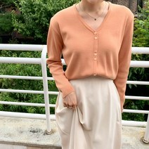 여성용 이크루 더블 버튼니트가디건