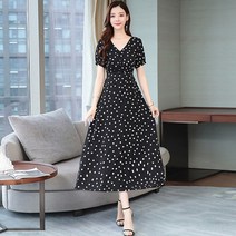 유니제이 레아 도트 브이넥 플레어 반팔 롱 원피스