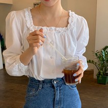 MA 클리어 프릴 스퀘어넥 블라우스