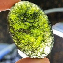 운석 METEORITE 수집 광물 몰다비테 천연 체코 임팩트 유리 거친 돌 크리스탈 에너지 스톤 30g 1 개, 2.1013g