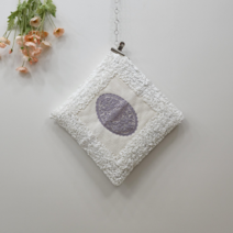 [미술관] 곱창 러블리 방석 쿠션 관공서 카페 회의실, 커버+쿠션솜포함발송, 화이트