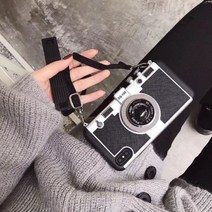 아이폰 에밀리 파리에 가다 카메라 케이스 아이폰14 시리즈 추가