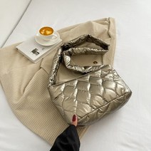 퀼트가방 여성토드백 크로스백 코튼 패딩 패션 가을 겨울 크로스 바디 백 소프트 핸드백 캐주얼 솔리드 컬러 메신저 백