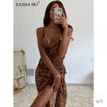 452324 여성 니트 원피스 겨울 줄리사 모 레오파드 프린트 브이넥 페미닌룩 바디콘 롱 드레스 레이스업 백리스 여름 스트랩 파티 해변 복장