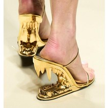 여성 캣워크 금속 편한 하이힐 샌들 웨지힐 여성 특이한 구두 독특한 신발 명품스타일 디자이너