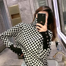 대박난박양 블록 체크 터틀넥 니트