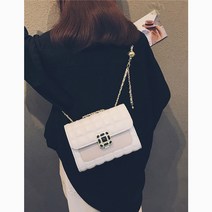 황금가면 16회 미니백 크로스백 토토백 가방 차수연 차예련 서유라 연민지 김희선 가방