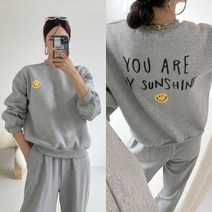 퍼니걸스 5827 루즈핏 스마일 프린팅 기모 맨투맨 티셔츠 여성의류