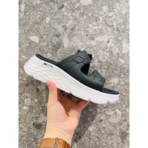 [SP0WS CDM041NCGR] 스케쳐스 한번도 안신어본사람은 있어도 한번만 신어본 사람은 없는거 아시쥬? 발아픈사람들 필수품 맥쿠포미샌들 BKW