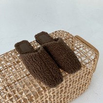 [옷자락] 여자 겨울 뽀글 부클 양털 인조퍼 오피스룩 블로퍼