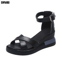 DFMEI 여름 웨지힐 샌들 플랫 통굽 패션 여성화 크로스 통풍 샌들