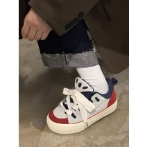 남자 운동화 남성신발 힙합 신발 스트릿슈즈 스트리트 스포츠 가을 댄스 청소년 하이탑 스니커즈 별빛스토어 Road 13 미국식 복고 스케이트화 여성 2022 핫 스타일 올 매치 학생 틈새 디자인 홍콩 스타일 시크 슈즈