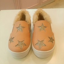 탈렌트키즈 발등에 별들의 잔치가 열렸네~~ 푹신한 안감 퍼 별별털 단화 (핑크) 뉴코아 울산성남점