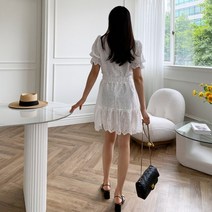핏앤제이ㅡ퍼니스 레이스 펀칭 프릴 원피스