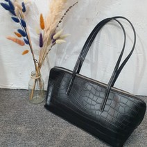 클래식 와니 뱀피 바게트 스퀘어 데일리 롱 숄더백