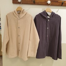 일로딜로 부평점 50% 가을 후드가 있고 스냅형으로 가을 분위기에 어울리는 자켓