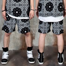 올페이즐리 패턴 반바지