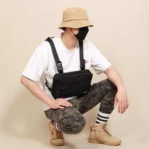 매쉬 소재 등판 아웃도어 장비 앞가방 배달알바 바이크패션 소지품수납 바디백 러닝백