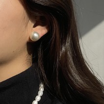 엘라주르 심플 왕진주 귀걸이