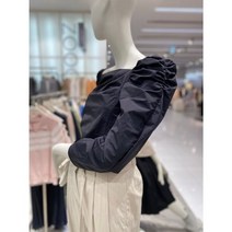 쥬크 [갤러리아] 주크 셔링 포인트 스퀘어넥 블라우스 Z222MSC014