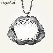 상어이빨목걸이 상아 남자 행운 여성 이빨 목걸이 regalrock 패션 상어 턱 이 상어 주 입 부분 해골 그레이트 화이트 누 고스 보석