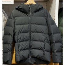 유니클로 남성용 442147 심리스 다운 후드 자켓 (3D 코트 방풍 방수 경량 농축)