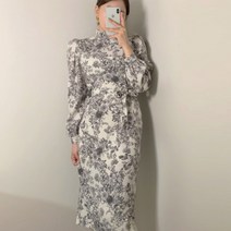 [랜덤플레이] 스탠딩카라 어깨 볼륨 플라워 롱 원피스