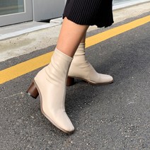포인트굽 발편한 스퀘어토 스판삭스 앵클부츠 5cm 통굽