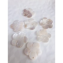 [그레이스샵] 수공예 부자재 크리미 화이트 천연 자개꽃 2pcs