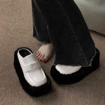 어그부츠 털슬리퍼 겨울 방한 예쁘고 거실 실내 외출 사무실 가을 유럽과 미국 스타일의 스퀘어 발가락 뮬러 신발 여성 웨지 힐 양모 두꺼운 바닥 하이힐 Baotou 하프 슬리퍼