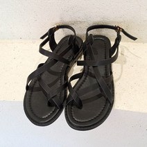 비앙슈 소가죽 엄지 쪼리 크로스 스트랩 착붙 샌들
