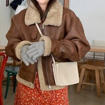 [랜덤플레이] 캐주얼 여친룩 따뜻 무스탕 숏 자켓