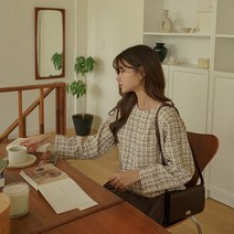 로빈 울 트위드 블라우스