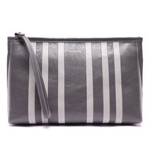 [발렌시아가] 22SS 여성 BARBES 스트라이프 클러치백 (6729701VGAN146122S)