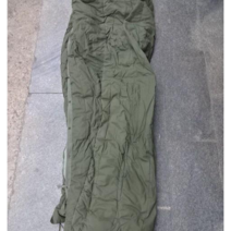 미군구형솜침낭 중고 캠핑침낭 US 솜침낭국방 캠핑침낭 캠핑침낭 비박침낭 MADE IN USA, 1개, 중고 C 급 제품(수선 및오염있는제품)