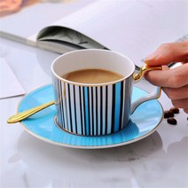 유럽식 도자기 머그컵 커피 컵 오후 차 우유 사무실 컵 세트 선물 200-300ml XJ.BD-05038, 커피잔+받침+티스푼 4세트, ZSLTWX