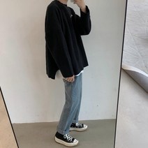 남자 파란색 그레이 블랙 니트 아이돌 스타일 루즈핏 스웨터 봄 가을 겨울 코디 라운드넥 남친룩