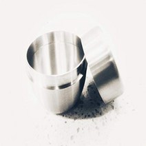 Pewter airtight tea/spice caddy; holds 1 oz great hostess gift!!