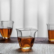 사각 유리 숙우 공도배, 공도배 2