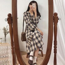 하늘하늘 시원한 봄 여름 출근룩 데이트 클래식 청순한 체크무늬 라인 원피스 /20304587EA