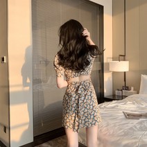 스위트 프렌치 비치 바캉스 원피스 여름 날씬해 보이는 분위기 여자 키 작은 숏 플라워 스커트