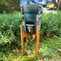 스탠리워터저그 받침대 워터저그 가방 스탠드 3.8L 7.5L 밤켈 공용 (케이스무료), 네추럴우드+케이스무료(리뷰)