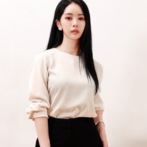 베이직온 데일리 라운드넥 여성 정장 베이지 블라우스
