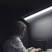 파나소닉 LED 부착형 고리형 T5형 스탠드 독서등 독서실 책상조명 휴대용스탠드 전등, 화이트