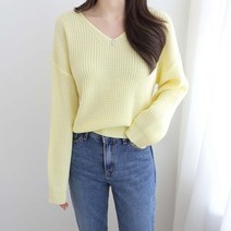 제니트 여성 루즈핏 브이넥 래글런 세미크롭 니트 슈기크롭브이
