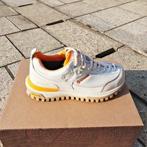 국내매장판 코오롱 스포츠 등산화 여성 하이킹화 캠프 고어텍스 FE4DX22300WHX