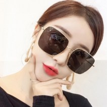 스타일리쉬 눈부심 차단 사각 편광선글라스 여름휴가