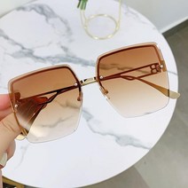 스타 연예인 선글라스 예쁜 여자 사각 오버사이즈 여름 운전용 패션 원하는대로 허경환 해변 김아중 미우새 공항 법대로사랑하라 바