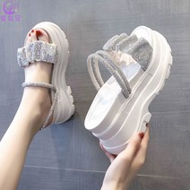 셀럽당 여성용 여름 통굽 스트랩 샌들 인조보석 슬리퍼 8.5CM